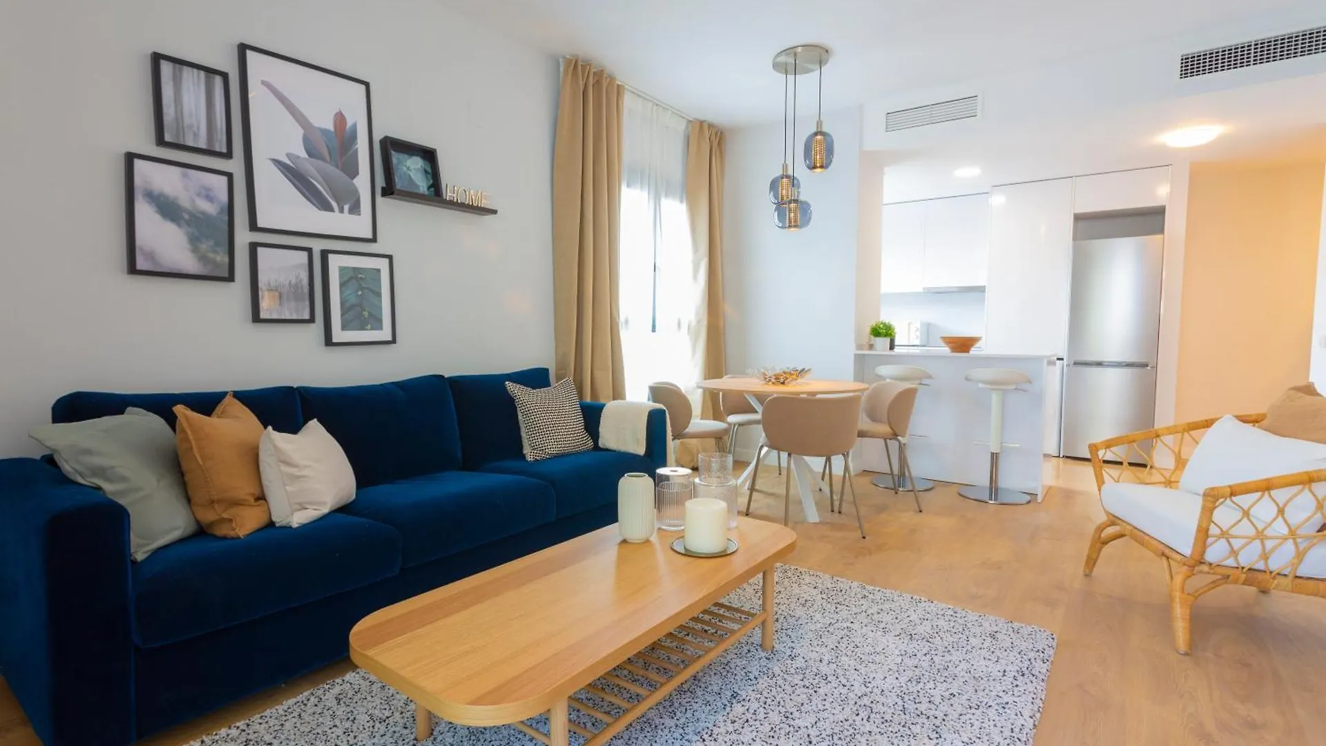 Apartamento Con Vistas En Paseo De Reding By Rent Me Apartment Malaga 0*,